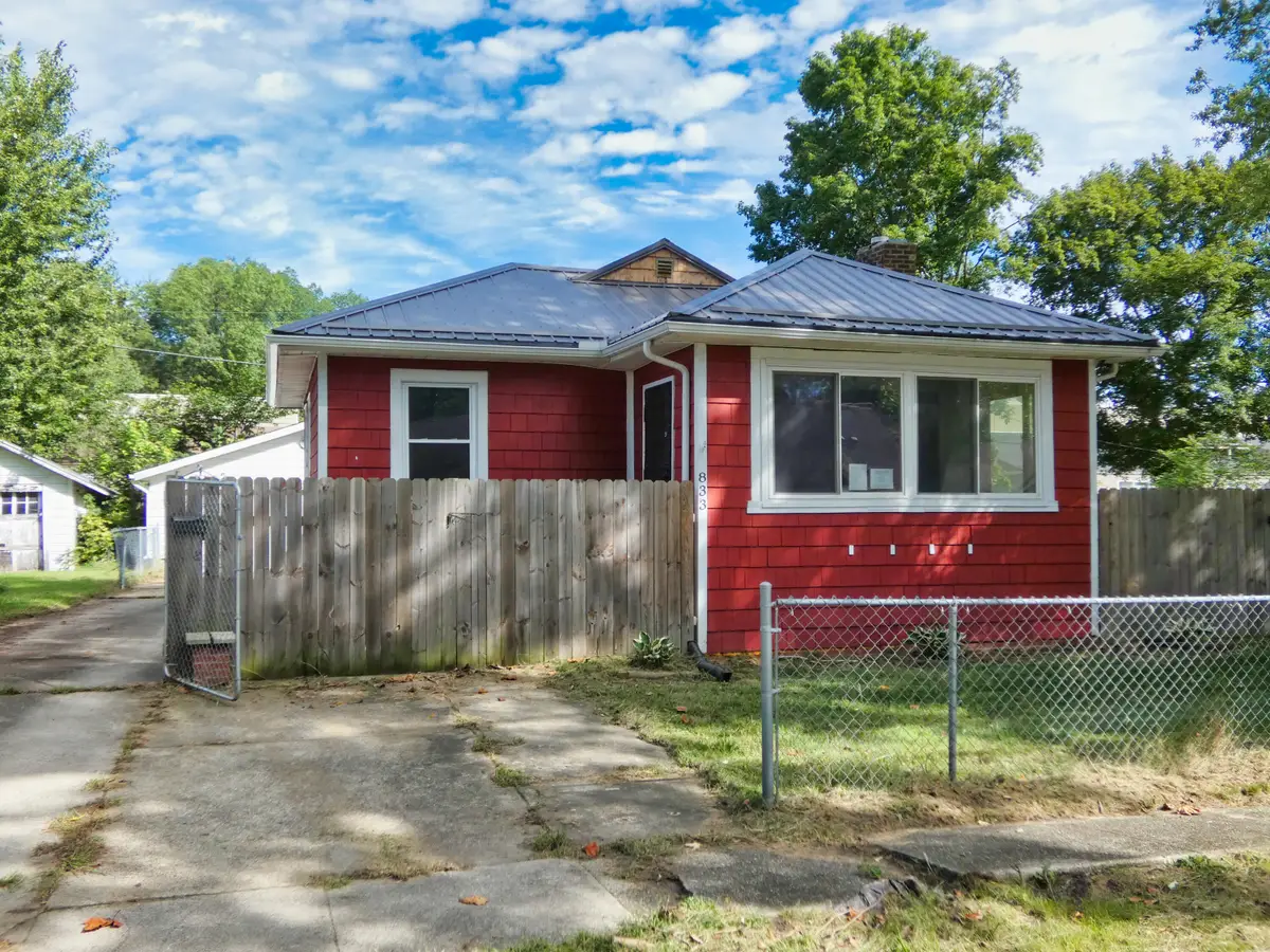 833 Burns Street, Niles, MI 49120 - #1