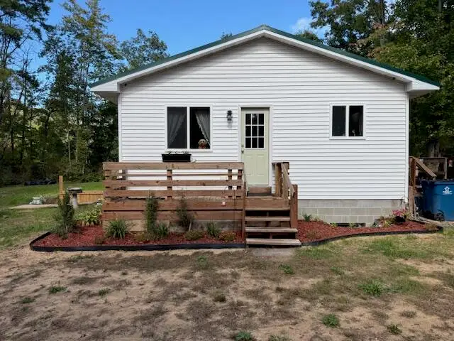 772 N. Sycamore, Howard City, MI 49329 - #2