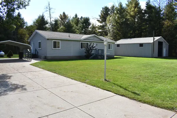 3057 W 72nd Street, Baldwin, MI 49304