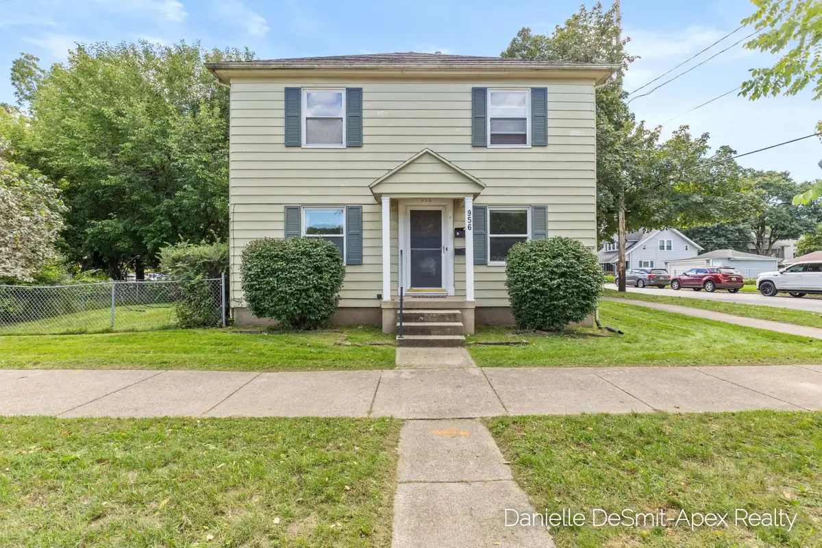 956 Hovey Street Sw, Grand Rapids, MI 49504 - #1
