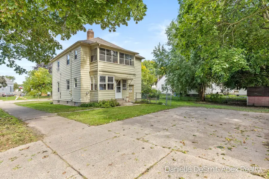 956 Hovey Street Sw, Grand Rapids, MI 49504 - #3