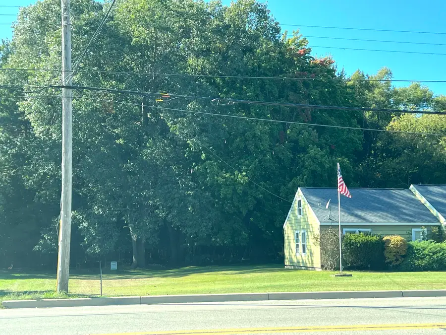 4575 Henry Street, Norton Shores, MI 49441 - #2