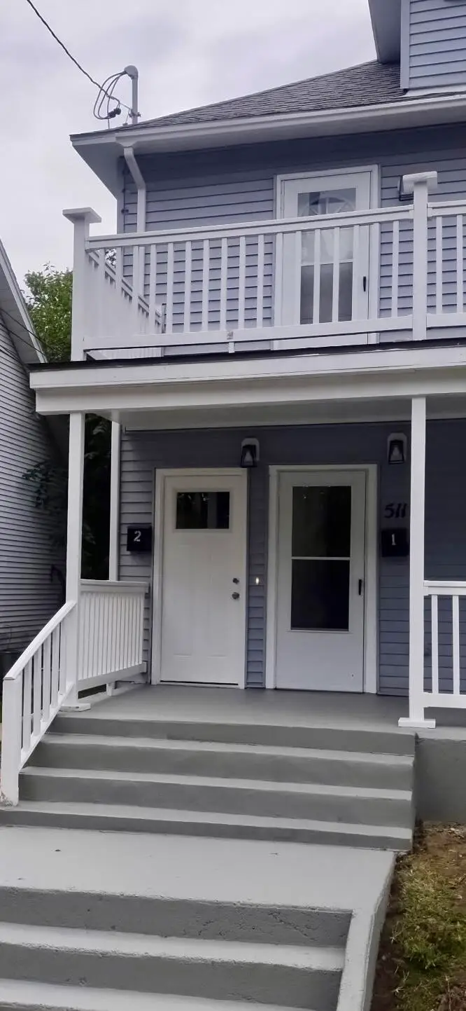 511 Emerald Avenue Ne, Grand Rapids, MI 49503 - #2