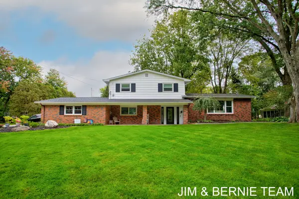 500 Greenbrier Drive Se, Grand Rapids, MI 49546
