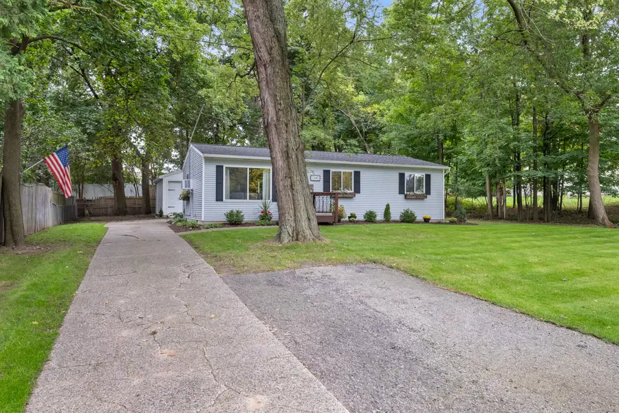 1340 Knapp Street Ne, Grand Rapids, MI 49505 - #2