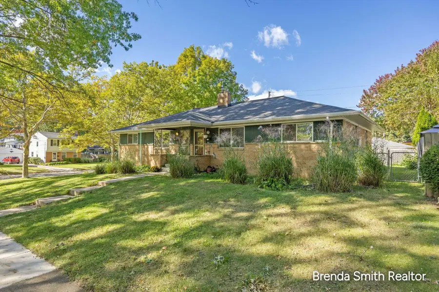 935 Kentwood Drive Ne #939, Grand Rapids, MI 49505 - #2