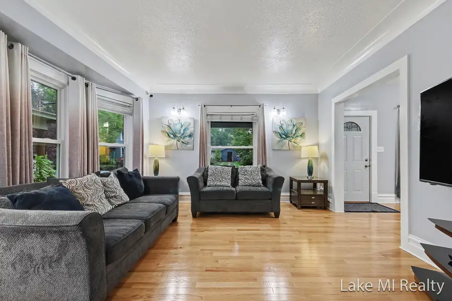 851 Kalamazoo Avenue Se, Grand Rapids, MI 49507 - #2