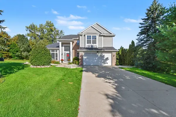 3583 Arbor Chase Court Ne, Grand Rapids, MI 49525