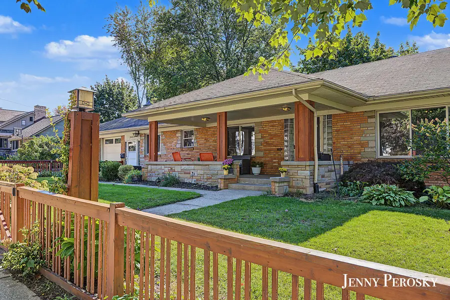 2022 Hall Street Se, East Grand Rapids, MI 49506 - #3