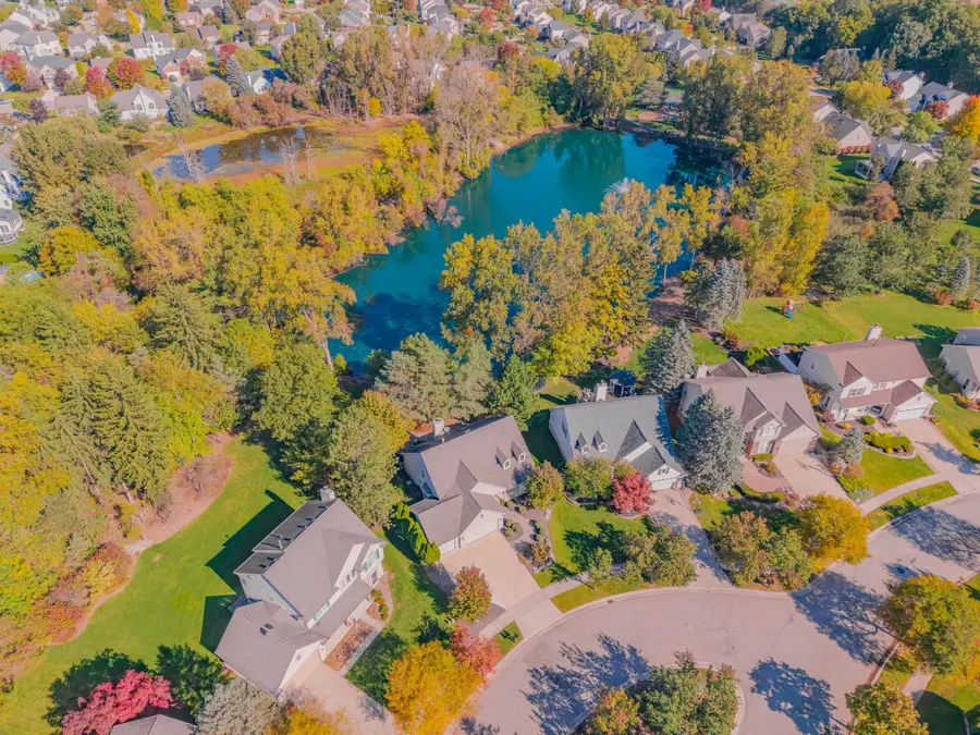 1083 Chestnut Lane, South Lyon, MI 48178 - #3