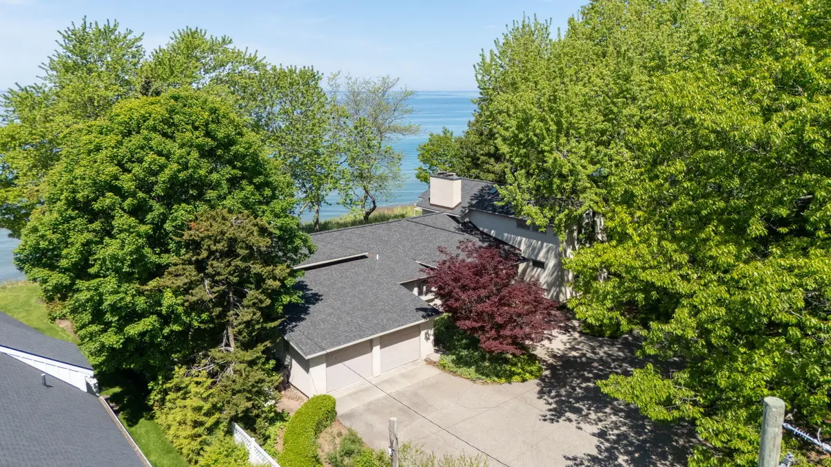 6129 Lakeshore Avenue, West Olive, MI 49460 - #1
