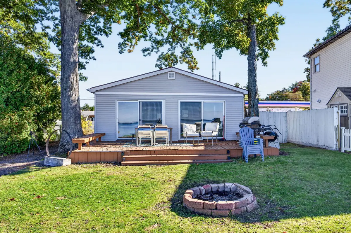 278 W Houghton Lake Drive, Prudenville, MI 48651 - #1