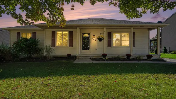 766 Cricket Xing, Pinckney, MI 48169