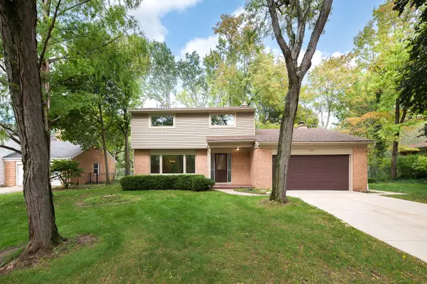 3565 Chatham Way, Ann Arbor, MI 48105
