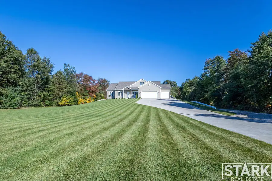 2320 E Mount Garfield Road, Muskegon, MI 49444 - #2