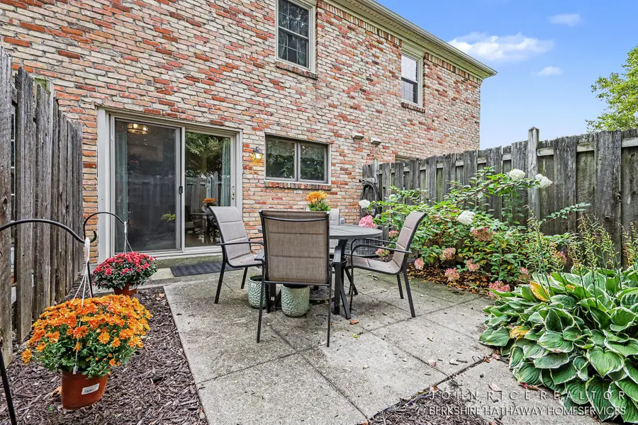 2466 Abbington Drive Se, Grand Rapids, MI 49506 - #3