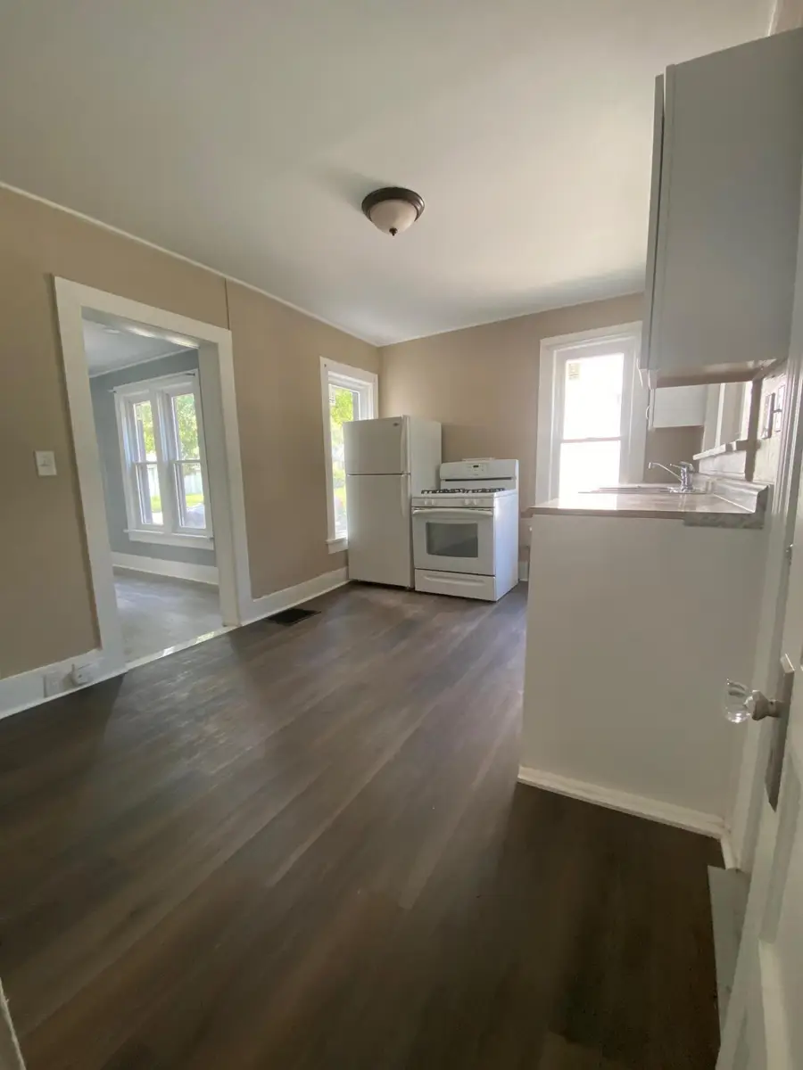 1109 Greenwood Avenue, Jackson, MI 49203 - #3
