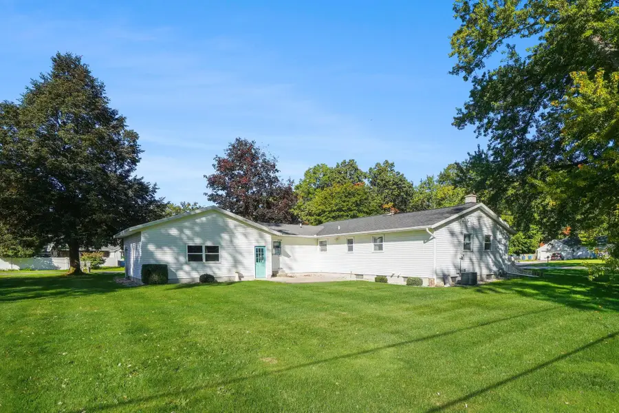16370 Pinewood Avenue, Spring Lake, MI 49456 - #3