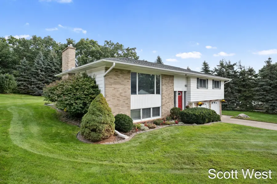 1645 Waldorf Street Nw, Grand Rapids, MI 49544 - #3