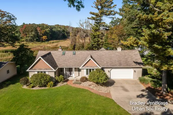 14303 Garfield Road, Spring Lake, MI 49456