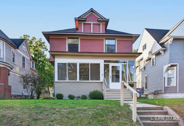 1318 Wealthy Street Se, Grand Rapids, MI 49506