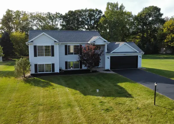 14735 Ivorystone Drive Ne, Cedar Springs, MI 49319