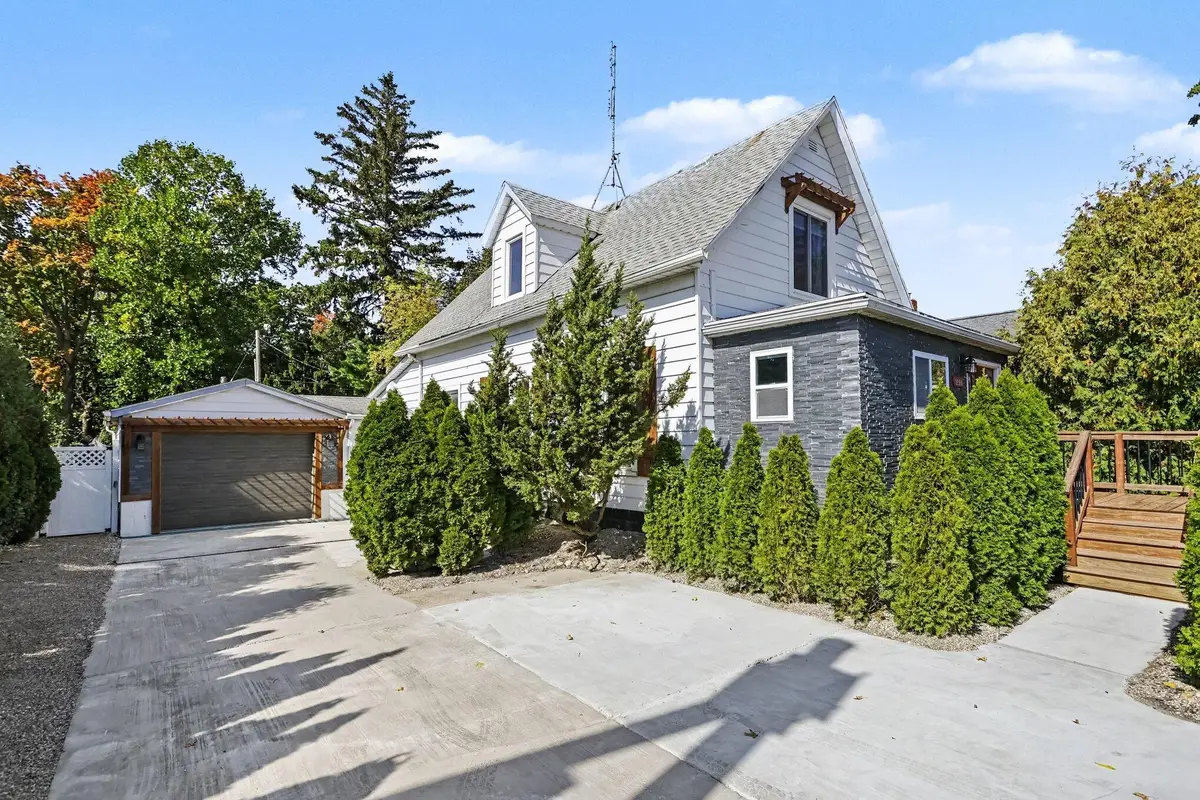 2416 Niles Avenue, Saint Joseph, MI 49085 - #1