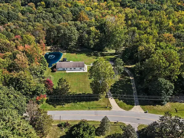 41803 35 1/2 Street, Paw Paw, MI 49079