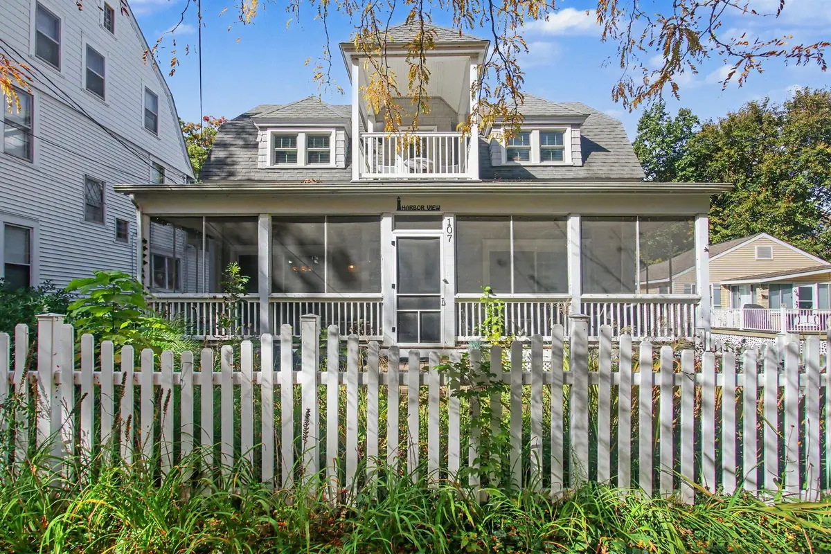 107 Park Avenue, South Haven, MI 49090 - #1
