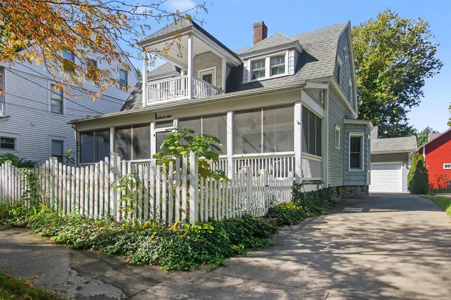 107 Park Avenue, South Haven, MI 49090 - #2