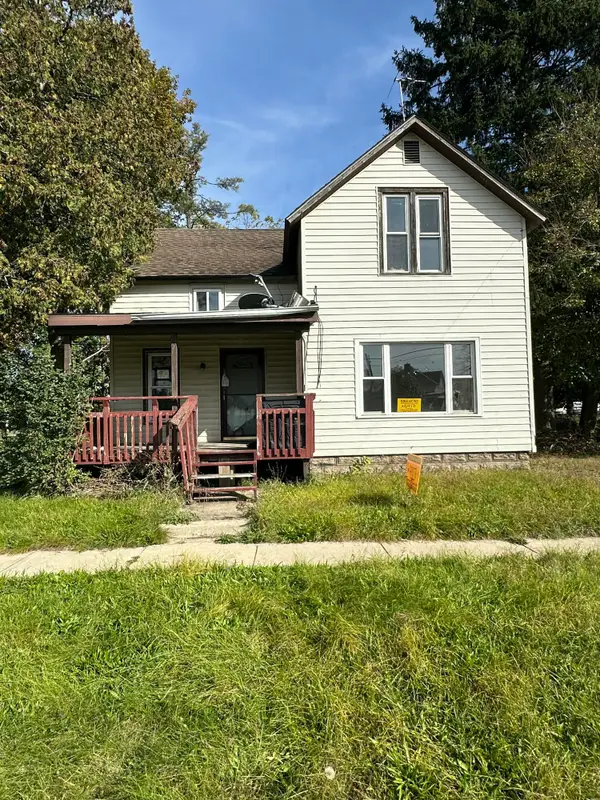 404 Fifth Street, Three Rivers, MI 49093