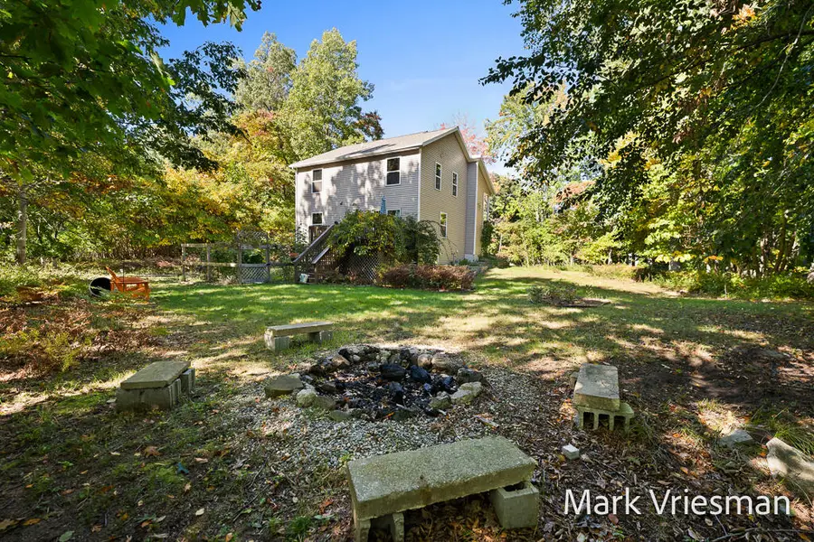 1032 W Barney Avenue, Muskegon, MI 49441 - #3