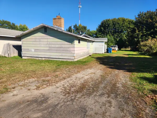 1735 Maywood Avenue, Manistee, MI 49660