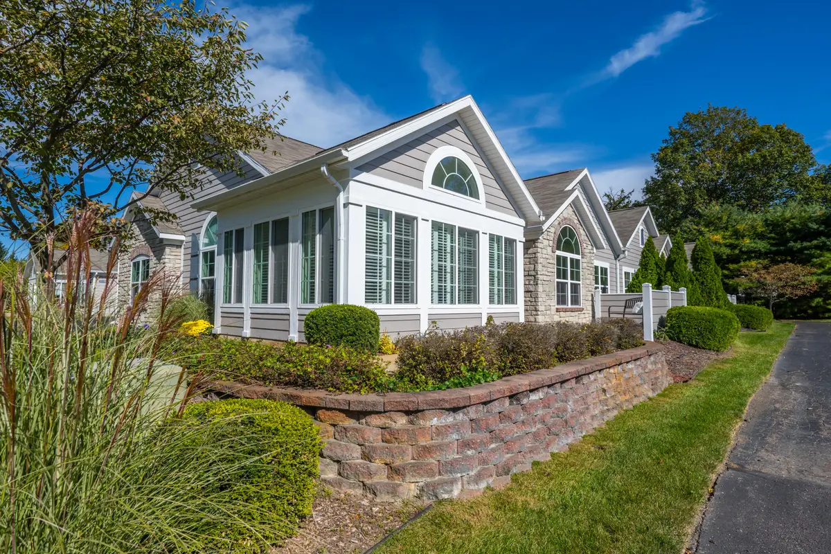 2787 Villa Lane, Benton Harbor, MI 49022 - #1