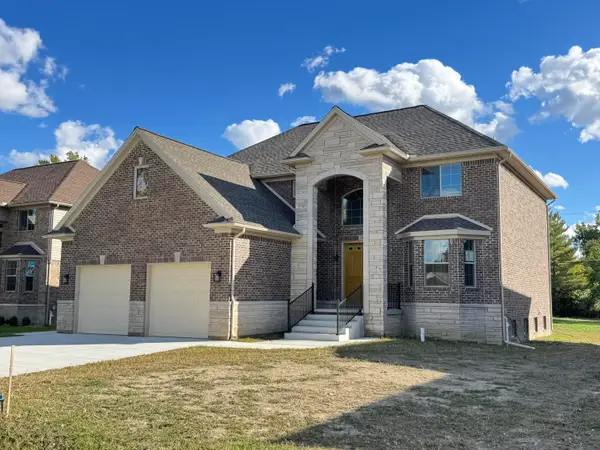 5496 Nathan E, Sterling Heights, MI 48310