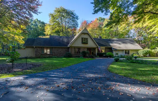 4825 Buttercup Lane, Okemos, MI 48864