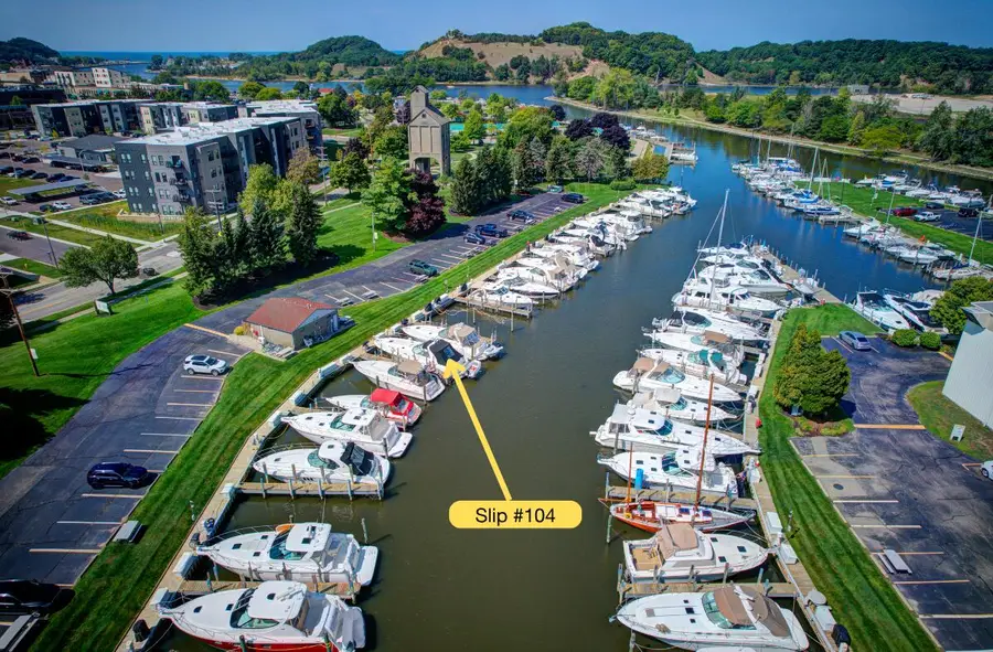 104 Wharfside, Grand Haven, MI 49417 - #3