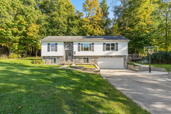 6927 Forestview Trail, Saranac, MI 48881