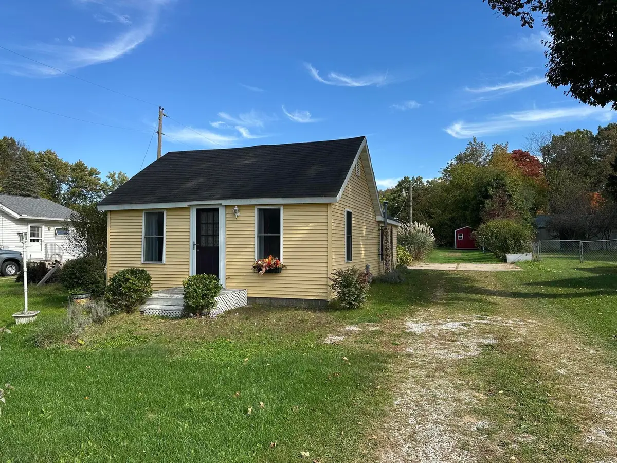 1943 S 3rd Street, Niles, MI 49120 - #1
