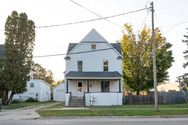 210 S Farmer Street, Otsego, MI 49078