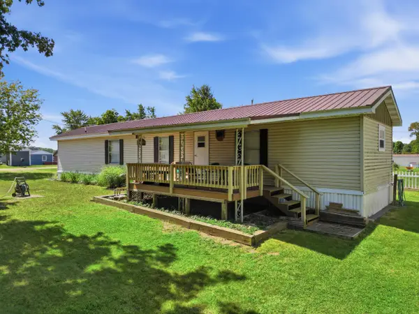 171 W Holland Lake Drive, Sheridan, MI 48884