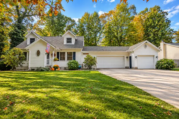 15969 Lone Pine Court, Spring Lake, MI 49456