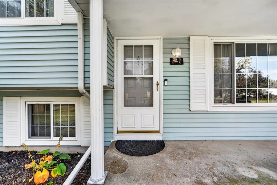 340 Oakwood Lane, Perry, MI 48872 - #2