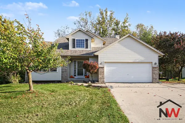 232 Glendale Drive Ne, Rockford, MI 49341