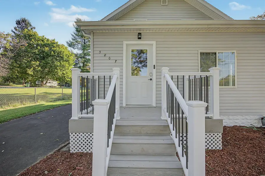 3807 Francis Street, Jackson, MI 49203 - #3