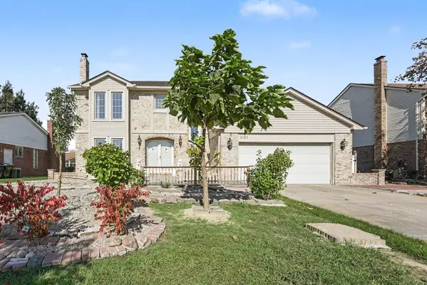3161 Barkway Drive, Sterling Heights, MI 48310