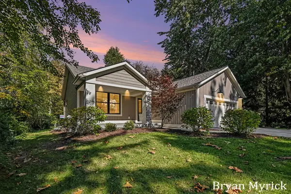 1345 W Lakewood Boulevard, Holland, MI 49424
