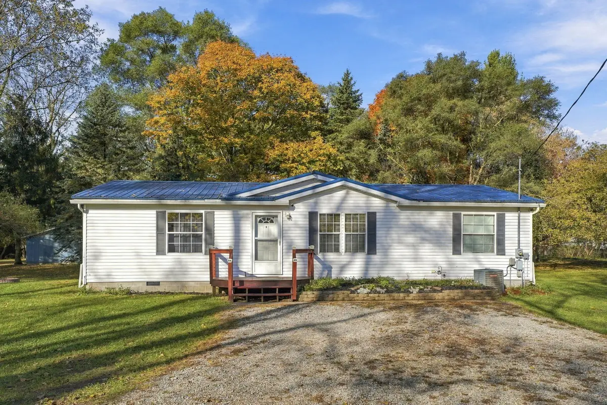11144 E Muskrat Road, Carson City, MI 48811 - #1