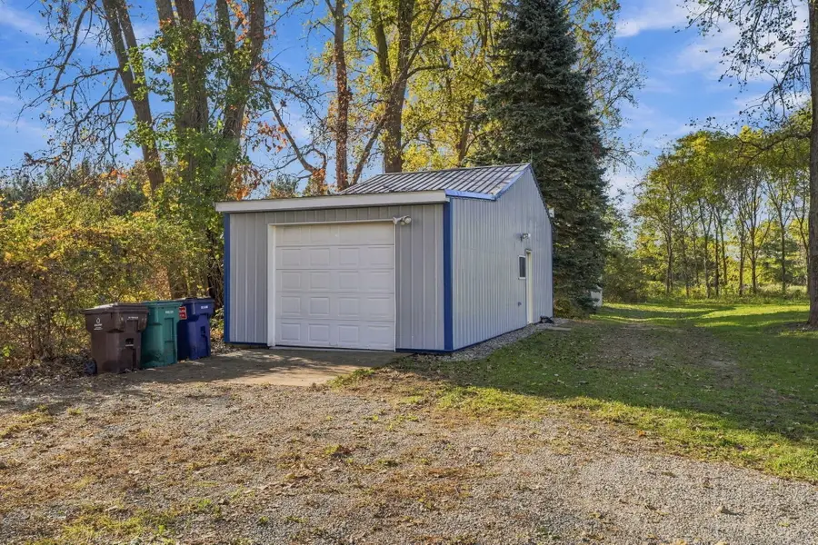 11144 E Muskrat Road, Carson City, MI 48811 - #3