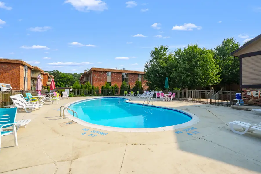 722 W Kilgore Road, Kalamazoo, MI 49008 - #2